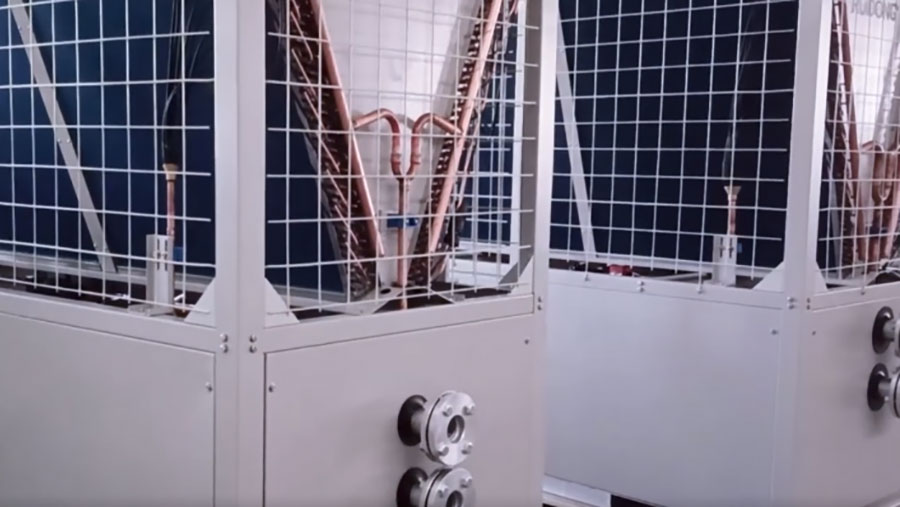 Чиллер с воздушным охлаждением на спиральных компрессорах и тепловой насос, 60 кВт