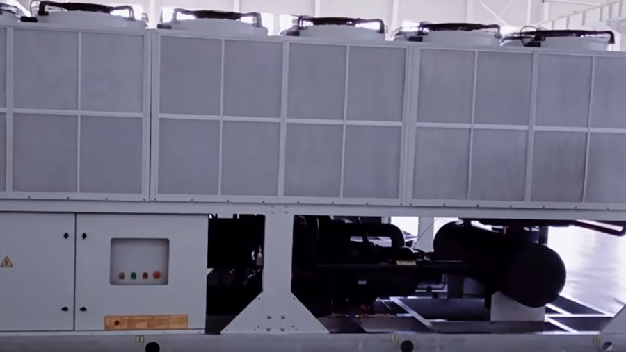 Высококлассный винтовой чиллер с воздушным охлаждением